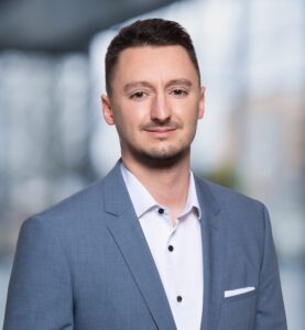 Portraitfoto von Sebastian Forst